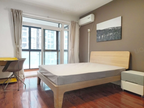 合租·金阳易诚国际 3居室 北卧