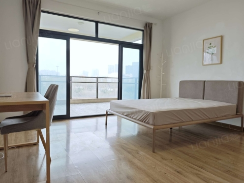 合租·御府花都 4居室 西北卧