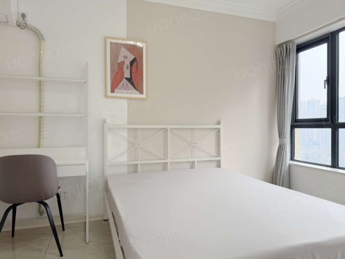 合租·中粮鸿云 3居室 东南卧