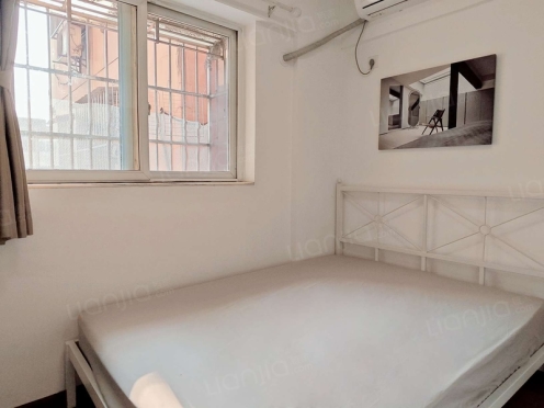 合租·盛世年华 4居室 西南卧