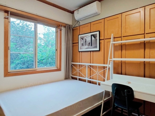 合租·上河新城 4居室 西北卧