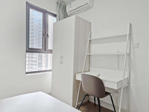 合租·北辰南湖香麓 5居室 东卧