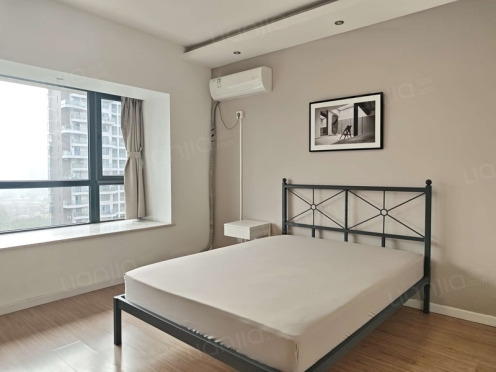 合租·领馆区1号 4居室 西南卧