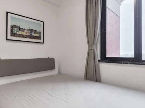 合租·麓府 4居室 东北卧