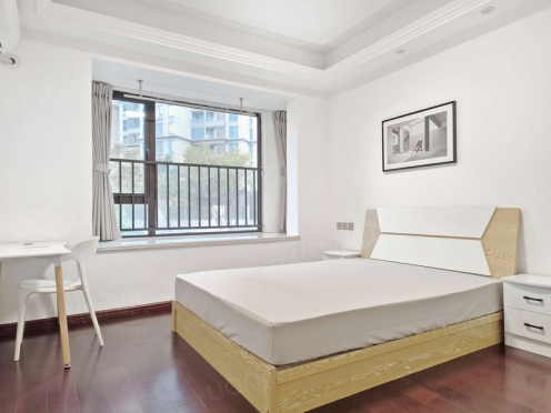 合租·中海云麓世家 5居室 东南卧