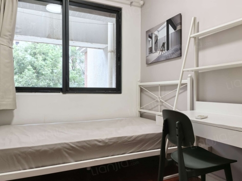 合租·华润二十四城一期 4居室 南卧