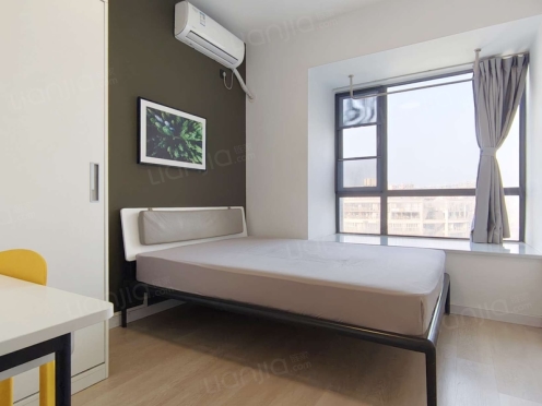 合租·英郡二期 4居室 东北卧