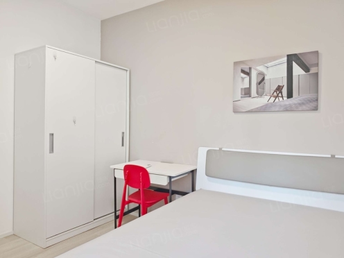 合租·交投星月湖畔 4居室 西南卧