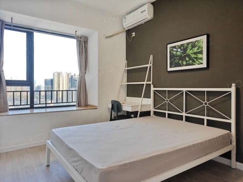 合租·建发天府鹭洲 4居室 东卧