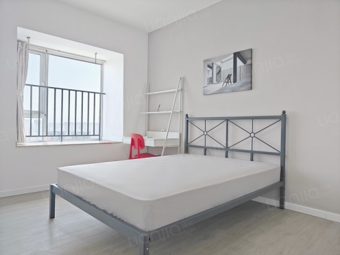 合租·普得先锋国际 4居室 东南卧