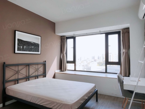 合租·央湖名邸二期 3居室 东卧