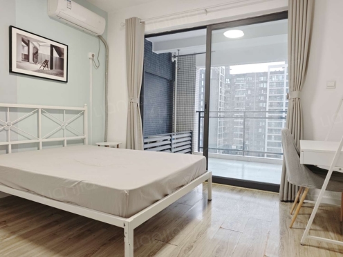 合租·华韵天府 4居室 西南卧