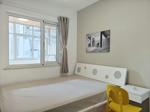 合租·蓝光凯丽香江 4居室 西卧