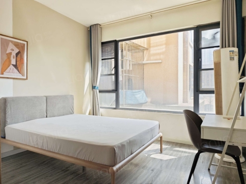 合租·仁和香榭广场 4居室 东南卧