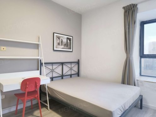 合租·汇融名城B区 3居室 西卧