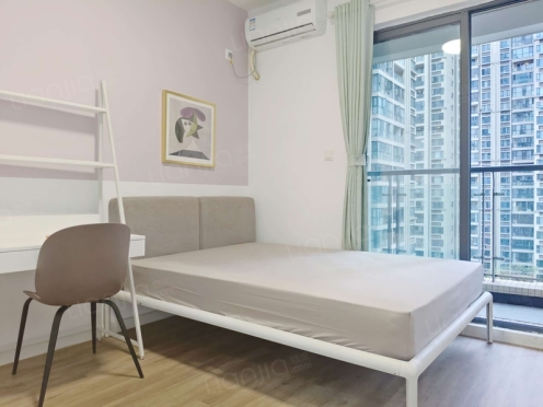 合租·雅颂居二期 5居室 南卧