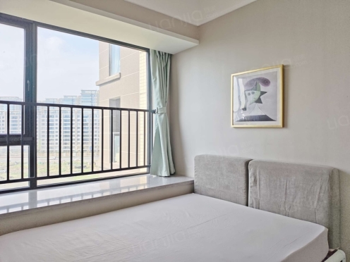 合租·瑞华天地 4居室 北卧