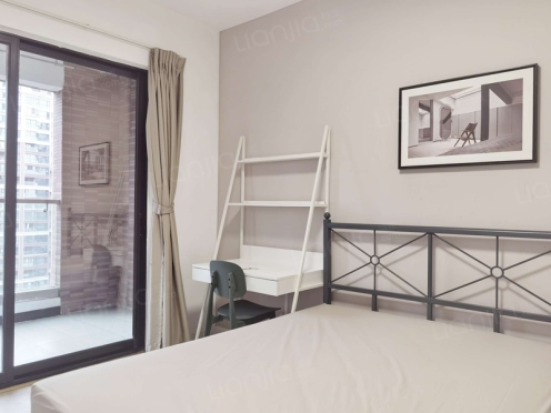 合租·中德英伦世邦K区 5居室 西北卧