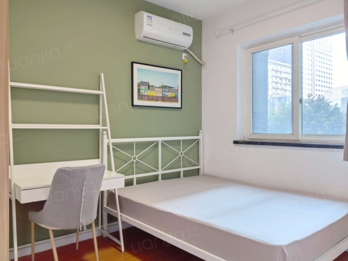 合租·国嘉华庭 4居室 东卧