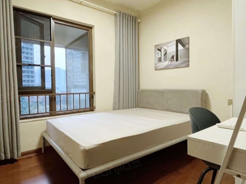 合租·碧桂园沁云里 4居室 西南卧