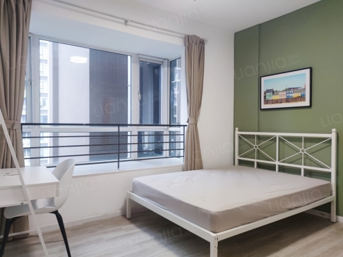 合租·恩威玲珑南域 3居室 东北卧