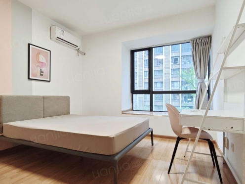 合租·英郡二期 4居室 东南卧