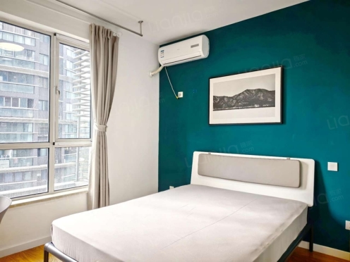 合租·布鲁汀 3居室 东南卧