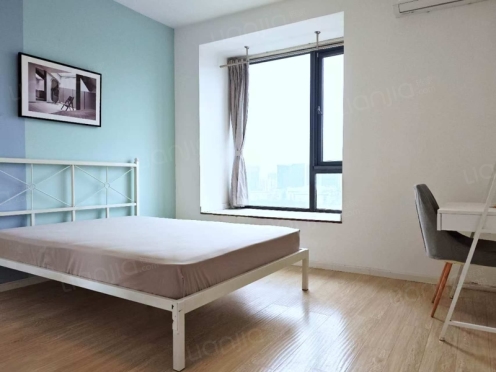 合租·御府花都 4居室 北卧