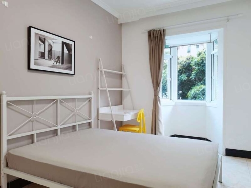 合租·双楠花园 4居室 南卧