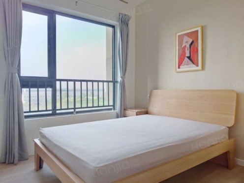 合租·凯德世纪名邸 4居室 西卧