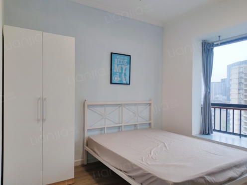 合租·国际花园 3居室 东卧