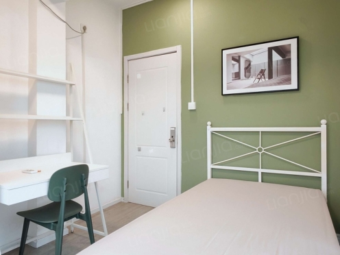 合租·中房优山PLUS 4居室 东北卧