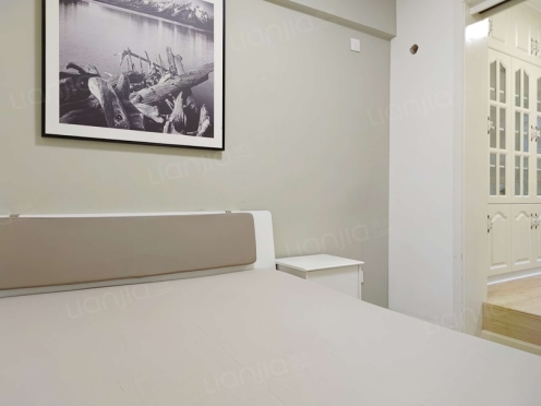 合租·colour彼岸 3居室 西南卧