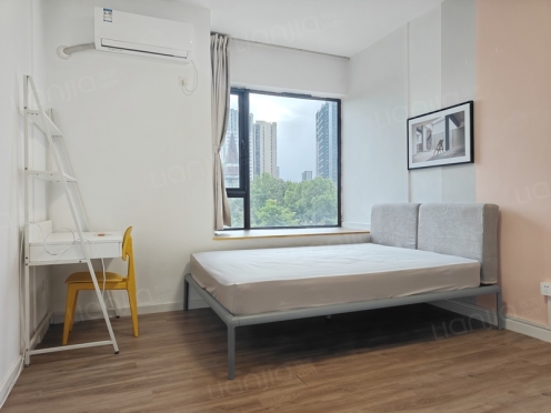 合租·保利心语花园二期 5居室 东北卧