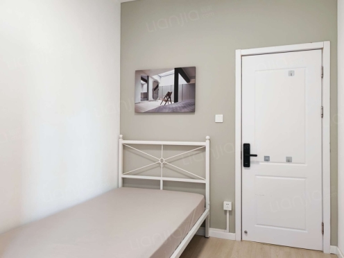 合租·央湖名邸二期 3居室 南卧