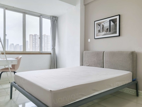 合租·人和逸景 3居室 东卧