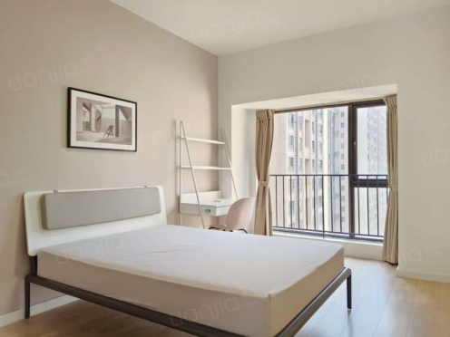 合租·保利百合花园 5居室 东北卧