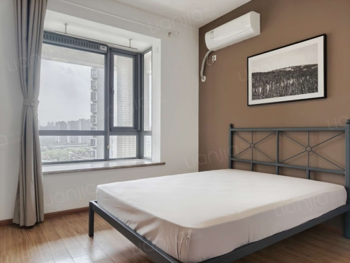 合租·翡翠城三期 3居室 东南卧