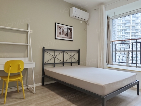 合租·泰和佳园 4居室 东卧