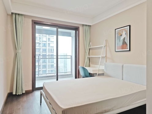 合租·绿地新里城 4居室 南卧