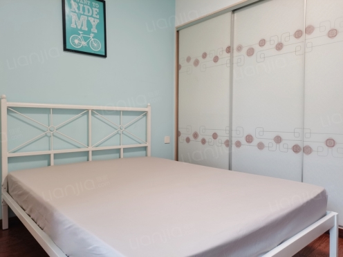 合租·龙湖金楠天街 4居室 东北卧