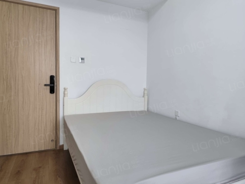 合租·麓府 4居室 东南卧