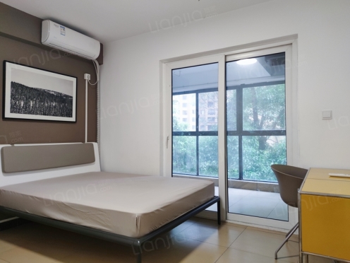 合租·美洲花园棕榈湾 3居室 东卧