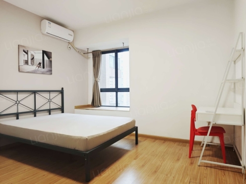 合租·中大君悦金沙五期 3居室 东卧