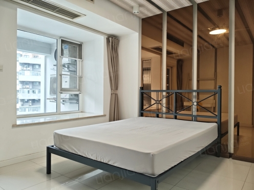合租·蓝光凯丽香江 4居室 南卧