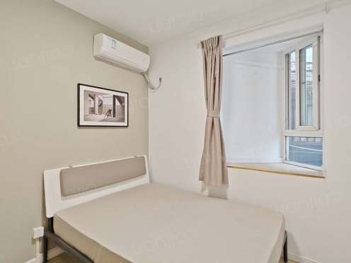 合租·兴元华盛二期 4居室 东北卧
