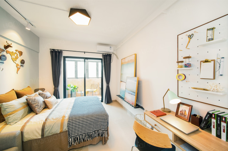 十二月限时特惠，可办居住证，出门即市政BRT，独立阳台大单间