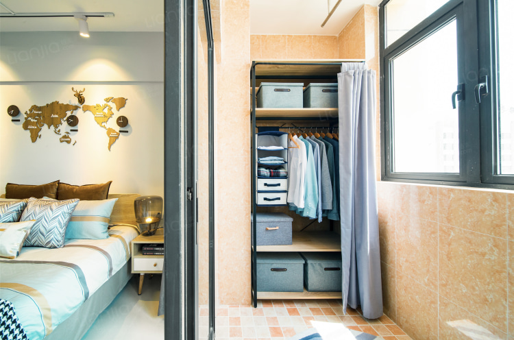 十二月限时特惠，可办居住证，出门即市政BRT，独立阳台大单间