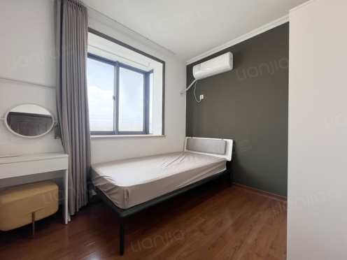 合租·玲珑湾花园三区 4居室 北卧