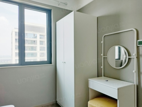 合租·华润置地悦景湾 5居室 北卧